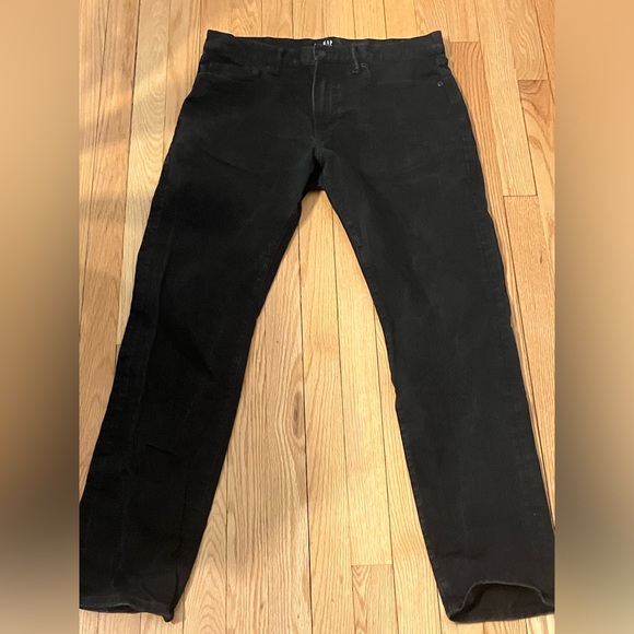 Men’s Gap Slim cut jeans. Size 33 x 32. - Picture 1 of 7